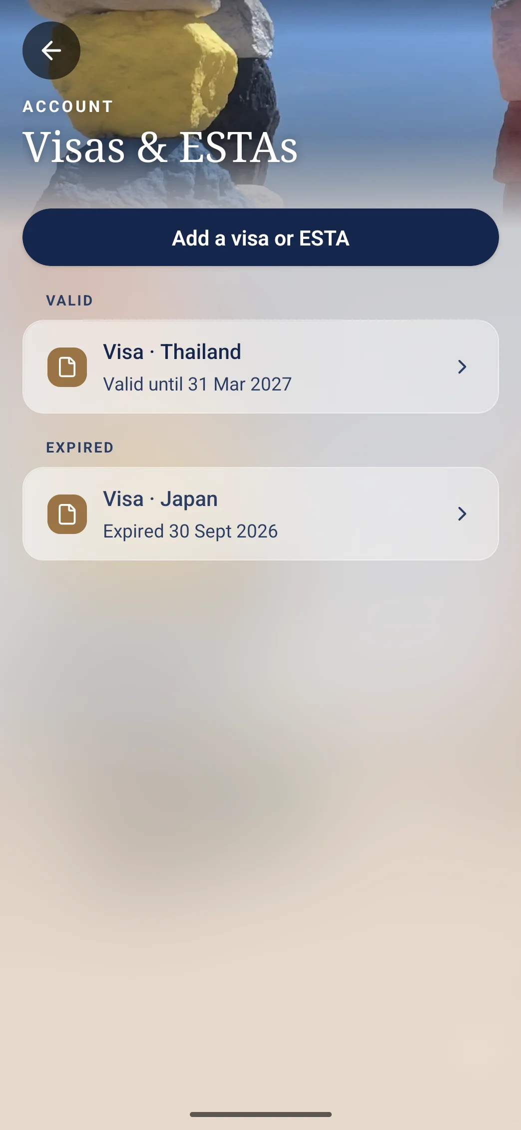 Visas and ESTAs in the account: a valid visa for Thailand and an expired visa for Japan